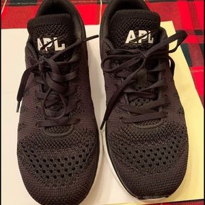 APL ATHLETIC PROPULSION LABS SNEAKERS
